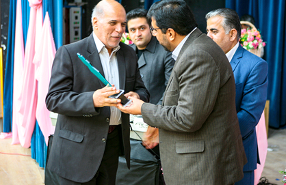 Imam Khomeini Charity Commission Head of Bushehr Province Praises Petropars Iran