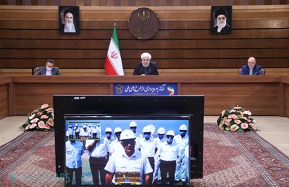 President Rohani Expresses His Appreciation to Authorities in Charge of Commencement of upending of the First Platform of Phase 11 of South Pars Gas Field