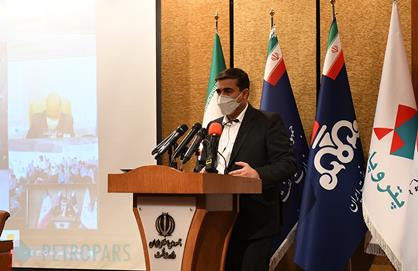 Description of Vice President for Development and Engineering at National Iranian Oil Company on signing MOU of Azadegan Oilfield- Video