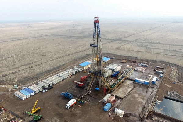 Development of South Azadegan oil field